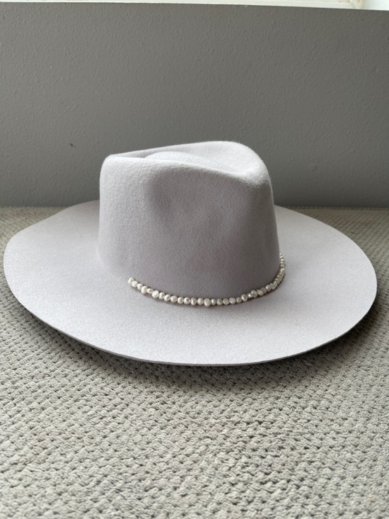 Wyeth Anthropologie Lilac Purple Pearl Trim 100% Wool Boater Hat light gray main image 3